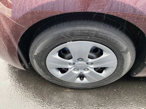 Used 2018 Kia Forte LX image 30