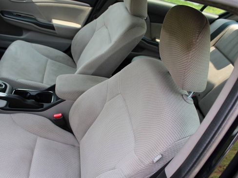 Used 2013 Honda Civic Hybrid Sedan image 17