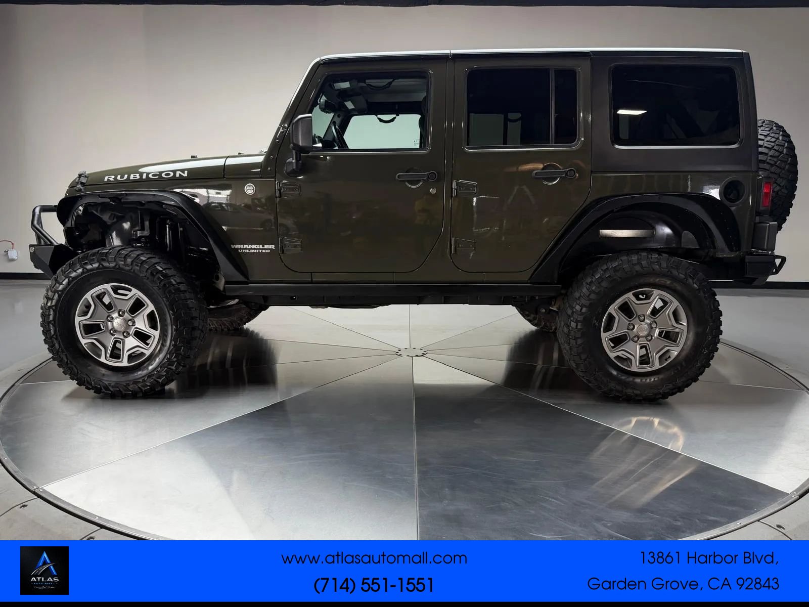 Used 2015 Jeep Wrangler Unlimited Rubicon AWD/4WD image 4