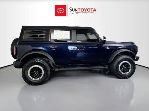 Used 2021 Ford Bronco Outer Banks w/ Sasquatch Package image 2