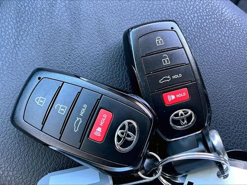 Certified 2025 Toyota Camry LE image 14