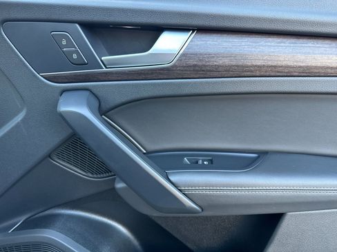 Used 2024 Audi Q5 2.0T Prestige w/ Prestige Package image 20