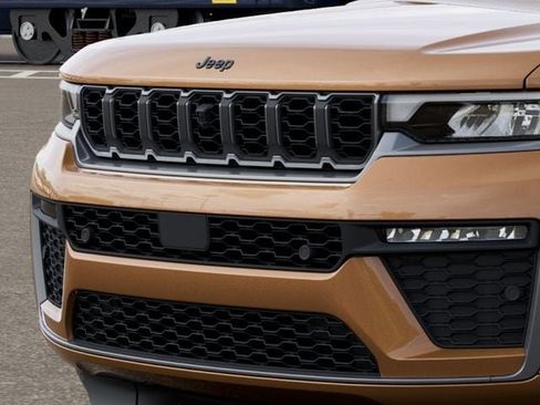 New 2026 Jeep Grand Cherokee L Limited AWD/4WD image 7