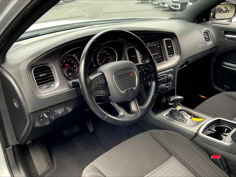 Used 2023 Dodge Charger SXT image 15