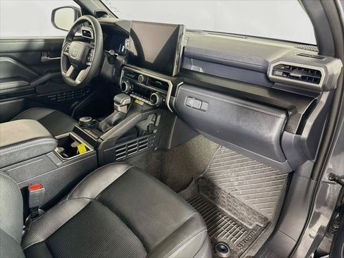 Certified 2026 Toyota 4Runner Limited AWD/4WD image 30