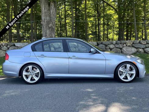 Used 2011 BMW 335i Sedan RWD image 2