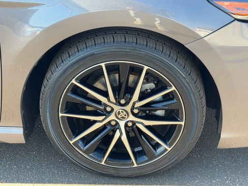 Certified 2022 Toyota Camry SE image 10