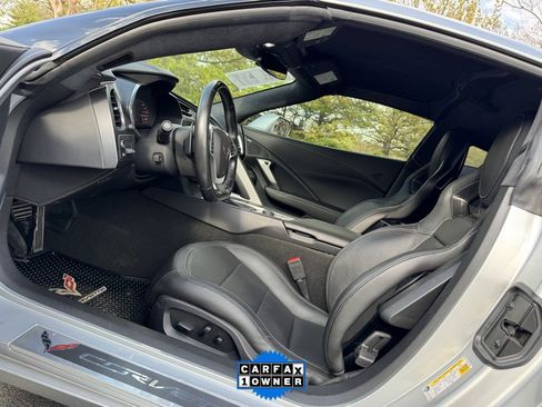 Used 2017 Chevrolet Corvette Stingray Coupe w/ 3LT Preferred Equipment Group image 17