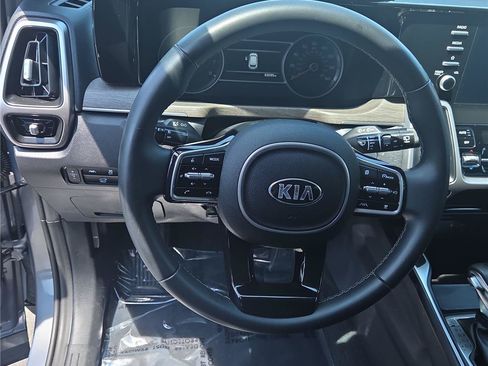 Certified 2021 Kia Sorento EX w/ Panoramic Sunroof Package AWD/4WD image 21