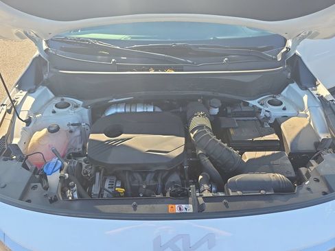 Used 2022 Kia Seltos SX AWD/4WD image 35