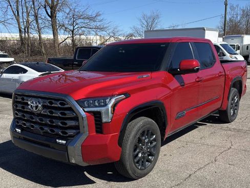 Used 2025 Toyota Tundra Platinum image 1