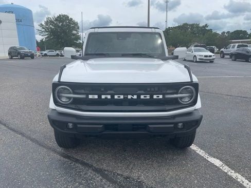 Used 2022 Ford Bronco Outer Banks AWD/4WD image 9
