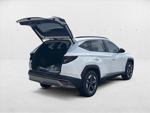 New 2025 Hyundai Tucson SEL image 2