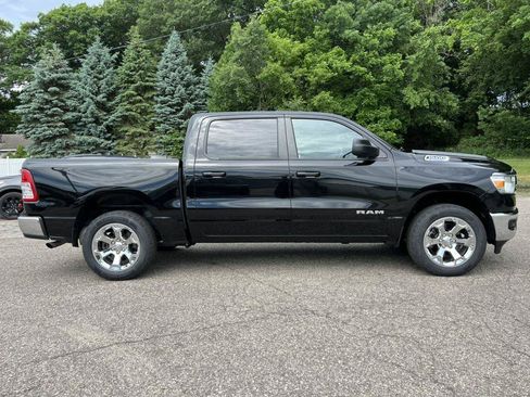 Used 2022 RAM 1500 Big Horn AWD/4WD image 37