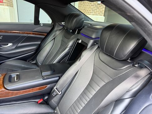 Used 2014 Mercedes-Benz S 550 Sedan image 18