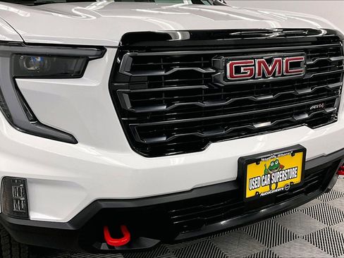 Used 2025 GMC Acadia AT4 w/ LPO, Floor Liner Package AWD/4WD image 35