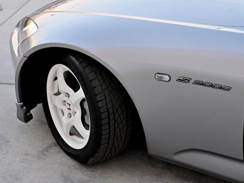 Used 2001 Honda S2000 image 33