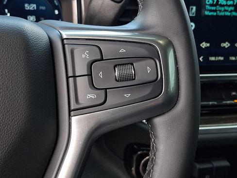 Used 2025 Chevrolet Silverado 1500 LT AWD/4WD image 22