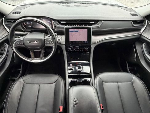 Used 2022 Jeep Grand Cherokee L Limited AWD/4WD image 14