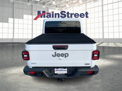 Used 2022 Jeep Gladiator Overland w/ Popular Equipment Package image 4