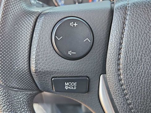 Used 2019 Toyota Corolla L image 23