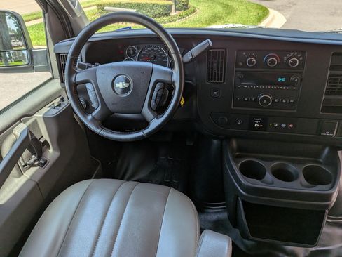 Used 2023 Chevrolet Express 3500 LS RWD image 16