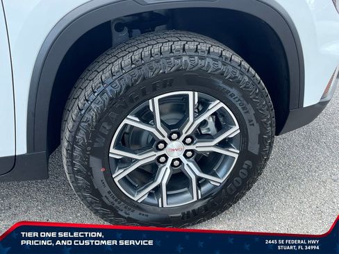 New 2026 GMC Acadia AT4 w/ Luxury Package AWD/4WD image 22