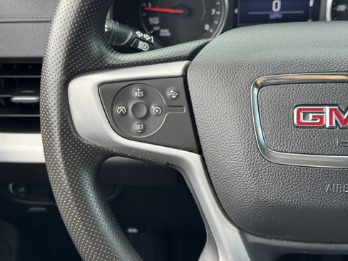 Used 2022 GMC Terrain SLE w/ Elevation Edition image 33