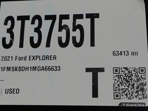 Used 2021 Ford Explorer XLT w/ Equipment Group 202A image 32