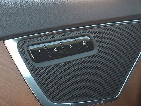 Used 2024 Volvo XC90 B6 Plus w/ Protection Package Premier image 25