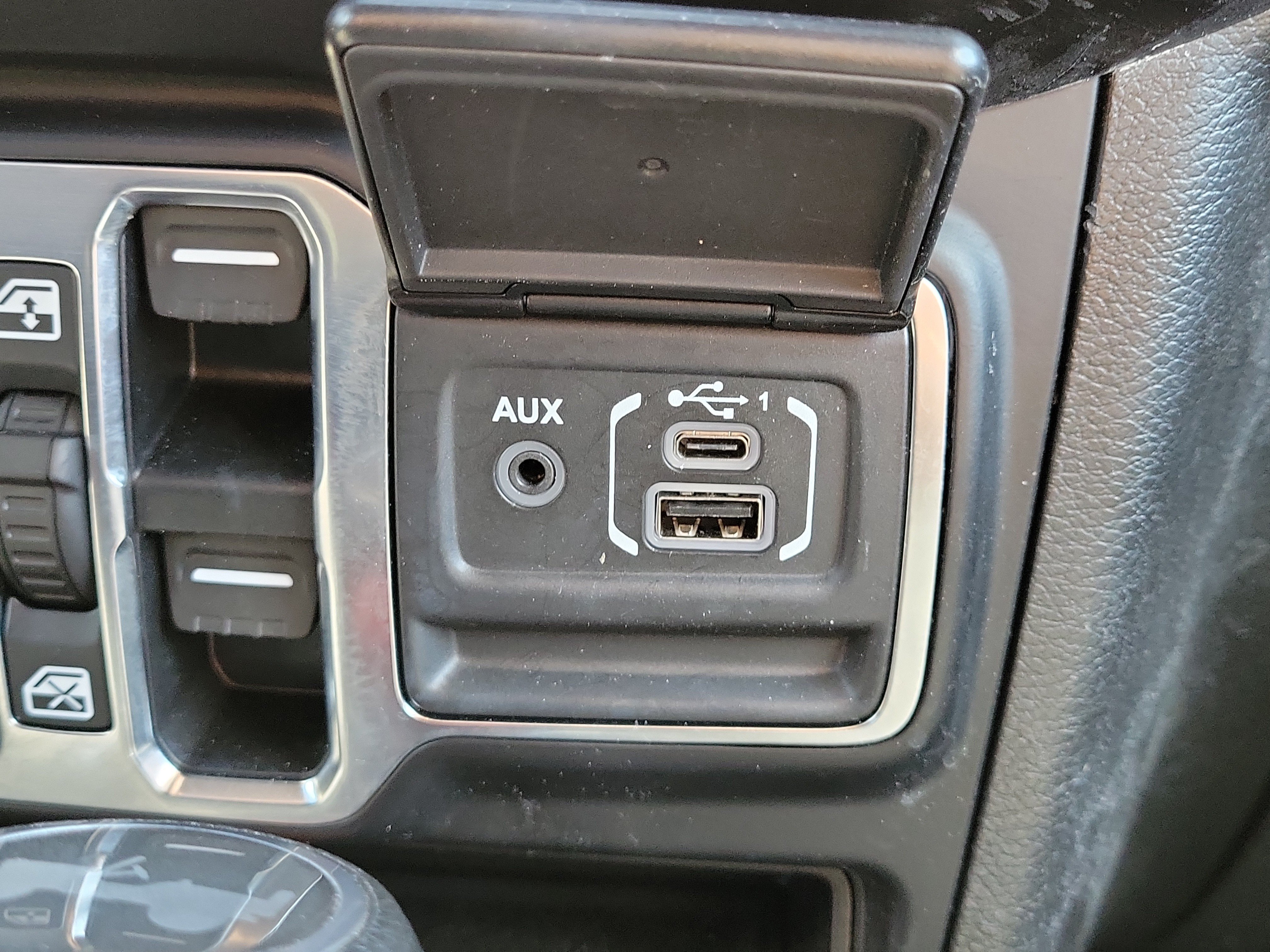 Used 2022 Jeep Wrangler Unlimited Sport AWD/4WD image 30