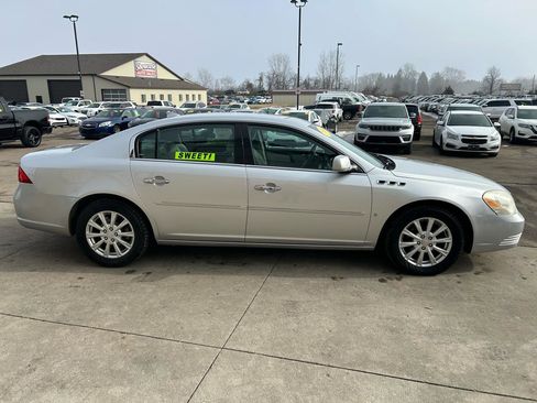 Used 2009 Buick Lucerne CX image 4