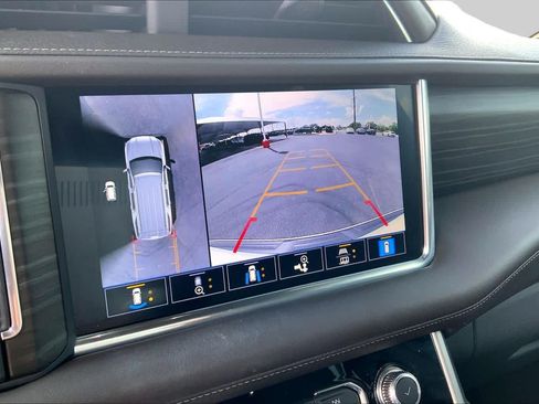 Used 2021 GMC Yukon Denali w/ Advanced Technology Package RWD image 27