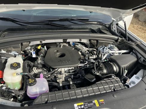 New 2026 Jeep Grand Cherokee Limited image 26