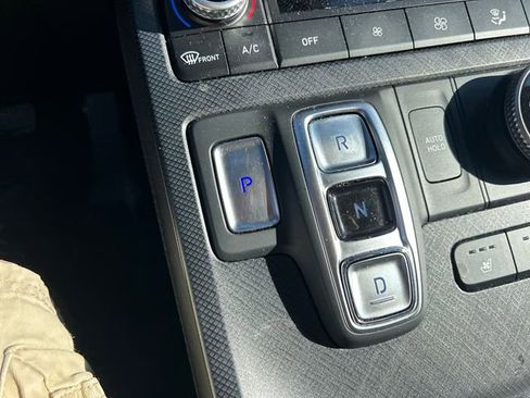 Used 2024 Hyundai Palisade Limited image 21