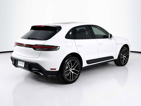 New 2026 Porsche Macan AWD/4WD image 9
