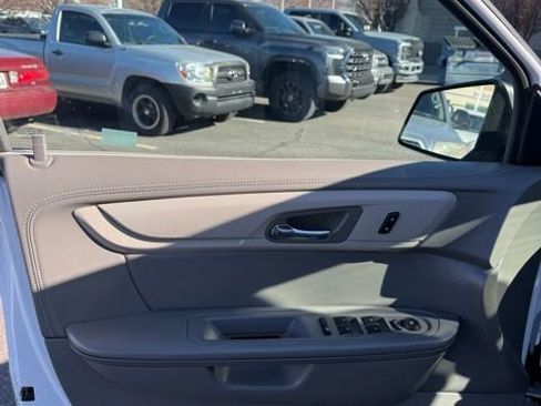 Used 2017 Chevrolet Traverse LS image 13