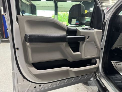 Used 2018 Ford F350 XL w/ Power Equipment Group AWD/4WD image 12