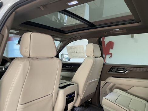 New 2026 GMC Yukon XL Denali image 14