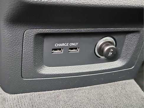 Used 2023 Audi Q5 e Premium Plus w/ Premium Plus Package image 33