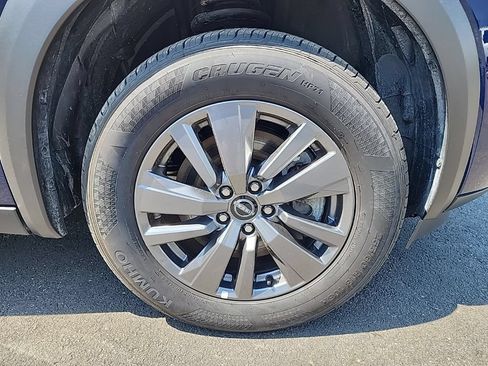 Used 2025 Nissan Pathfinder SV FWD image 23