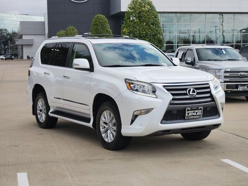 Used 2017 Lexus GX 460 Premium w/ Premium Package image 3