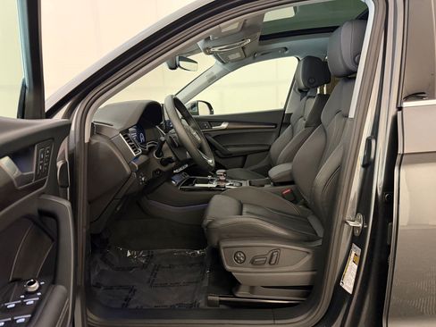 Used 2025 Audi Q5 e Premium Plus w/ Premium Plus Package AWD/4WD image 5