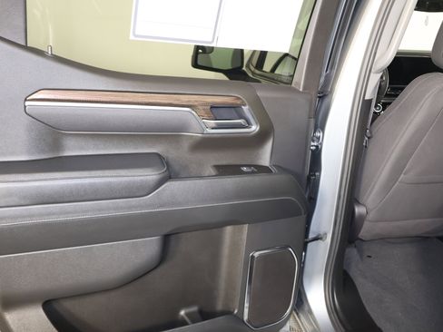 Used 2025 Chevrolet Silverado 1500 LT image 50