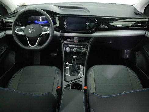 Certified 2024 Volkswagen Taos SE image 13