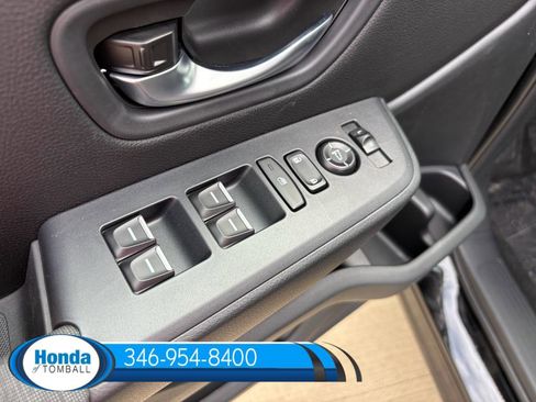 New 2026 Honda Pilot Sport image 8