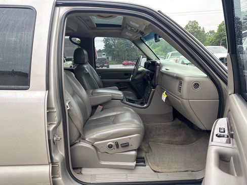 Used 2006 GMC Yukon Denali image 12