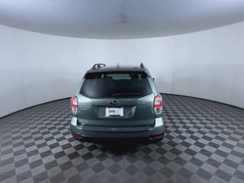 Used 2018 Subaru Forester 2.5i Premium AWD/4WD image 8