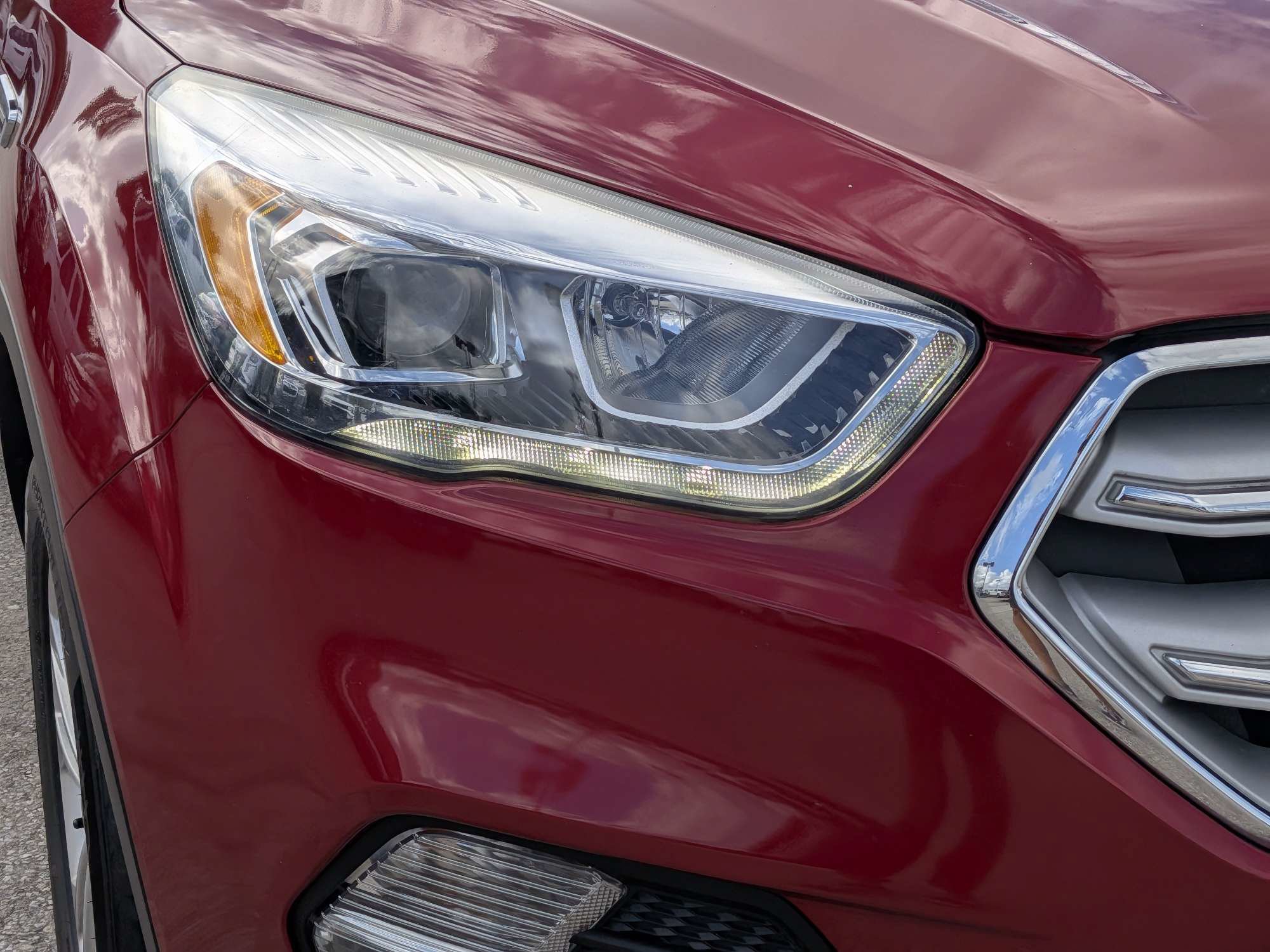 Used 2019 Ford Escape SEL FWD image 10