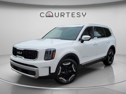 Certified 2024 Kia Telluride EX w/ EX Captain's Chair Package